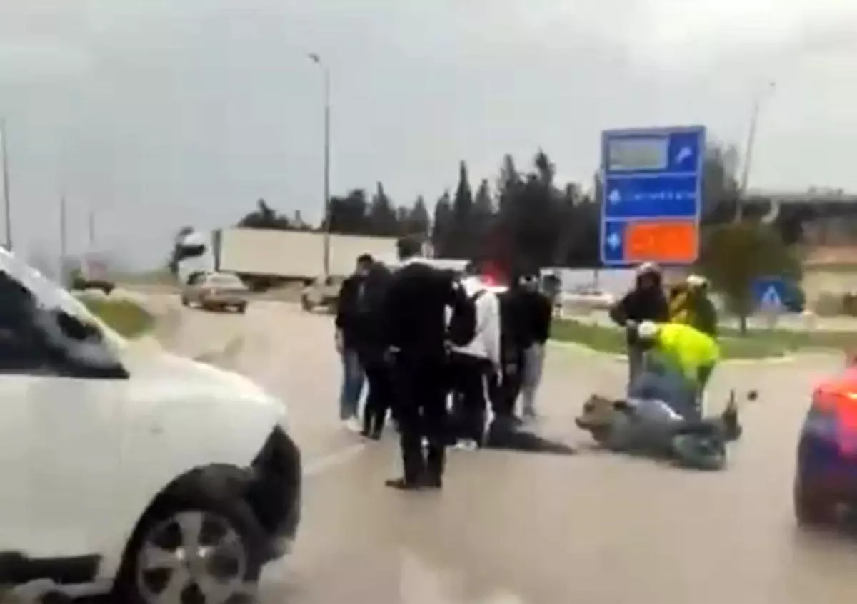 Bandırma'da Trafik Kazası: 2 Yaralı