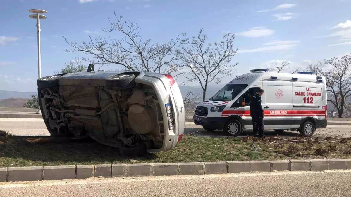 Elazığ'da Trafik Kazası: Sürücü Hafif Yaralandı