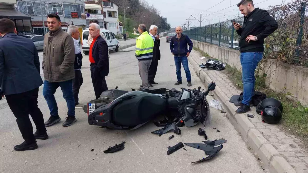 Samsun'da Trafik Kazası: 2 Yaralı