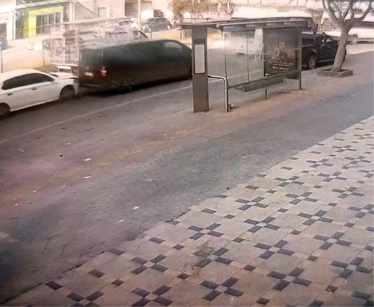 Antalya'da Trafik Kazası: 1 Yaralı