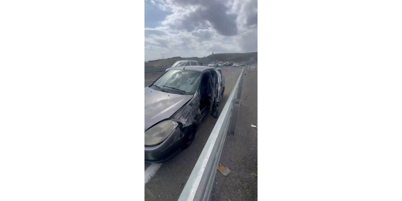 Bingöl’de trafik kazası: Aynı aileden 5 şahıs yaralandı