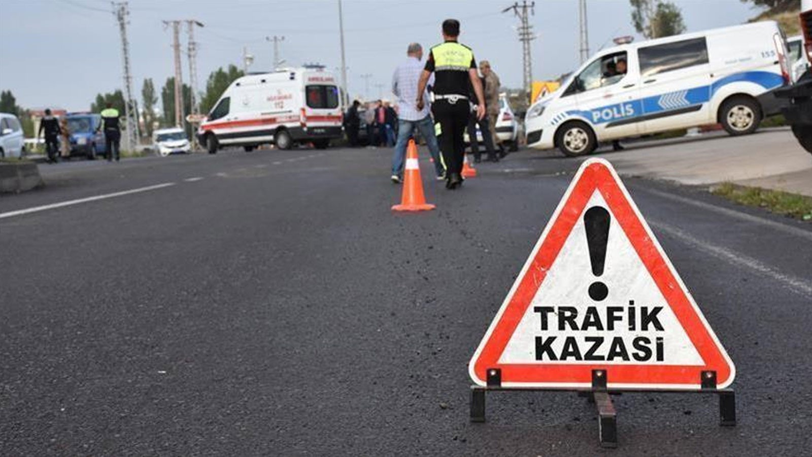 Bakan Yerlikaya duyurdu: Bayram tatilinin ilk günü meydana gelen kazalarda 5 kişi öldü