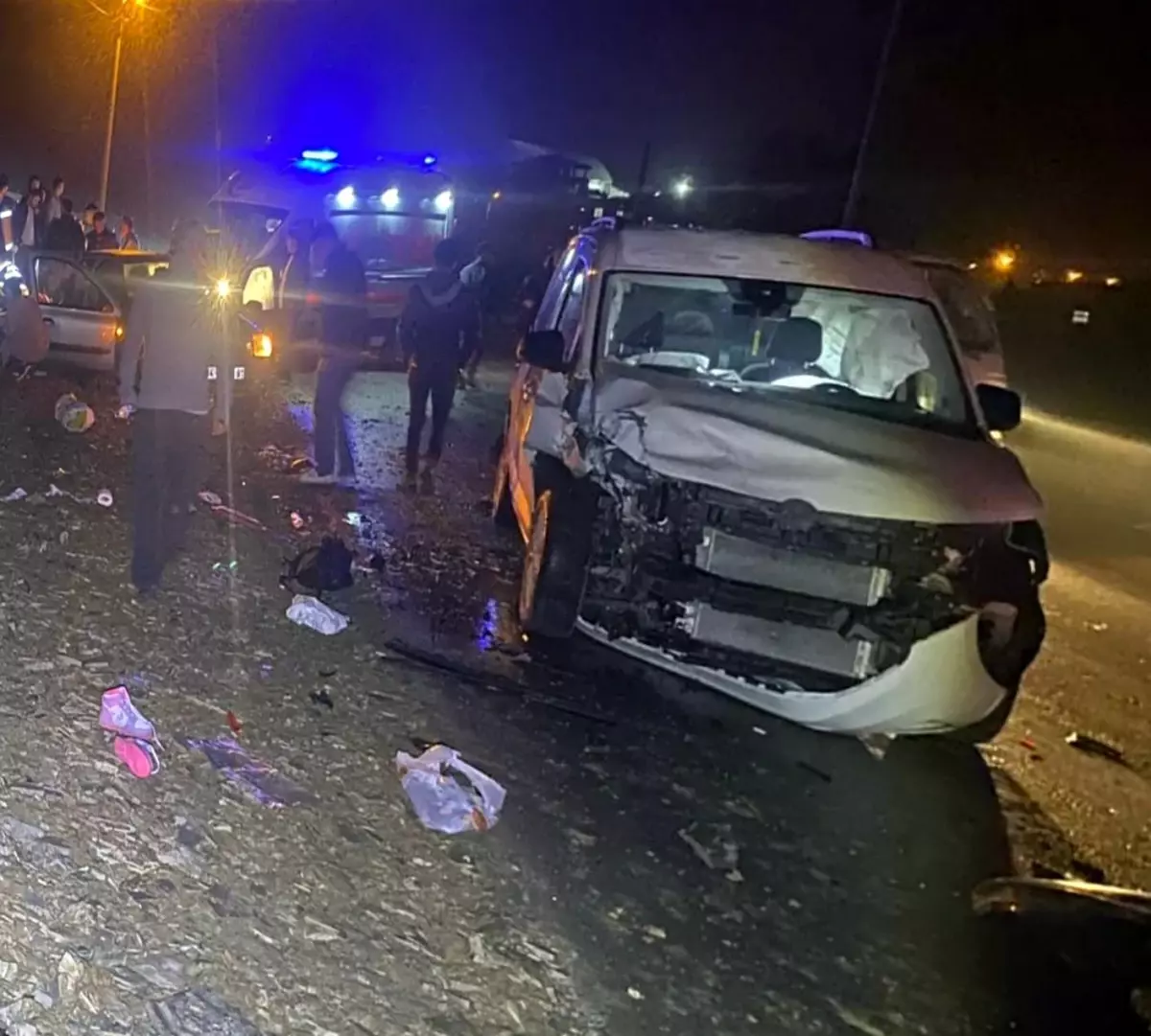 Kaynarca'da Trafik Kazası: 4 Yaralı