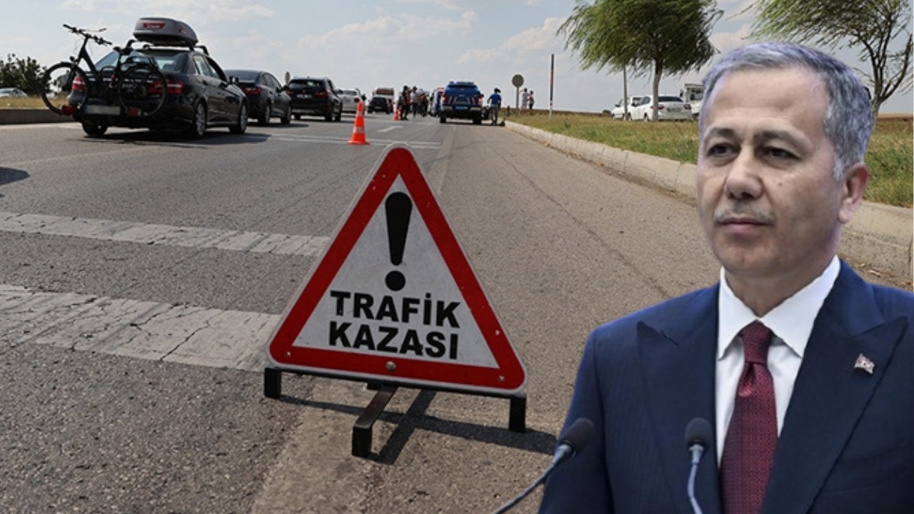 Bakan Yerlikaya: Bayramın 2'nci günü 709 trafik kazası meydana geldi... 14 kişi hayatını kaybetti 1280 kişi yaralandı