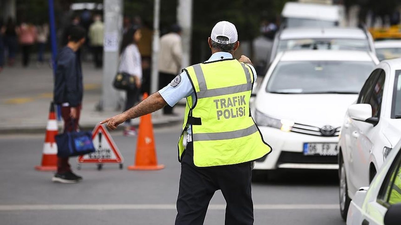 Bayram tatilinin 2. gününde 709 trafik kazası oldu!