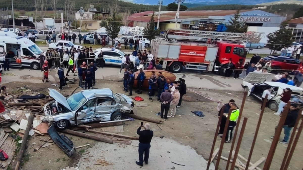 Muğla'da trafik kazasında 4 kişi hayatını kaybetti