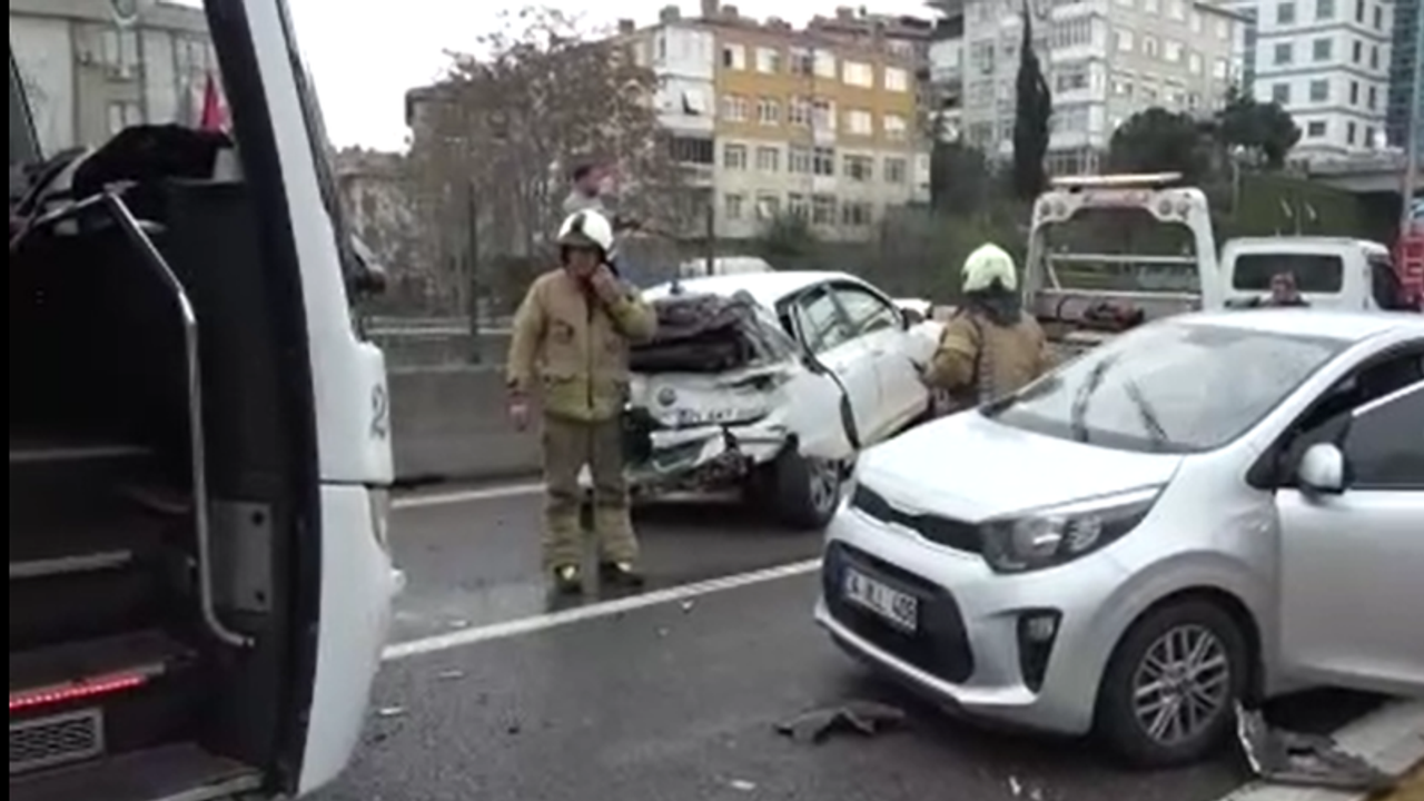 Avrasya Tüneli'nde zincirleme kaza: 3 kişi yaralandı.