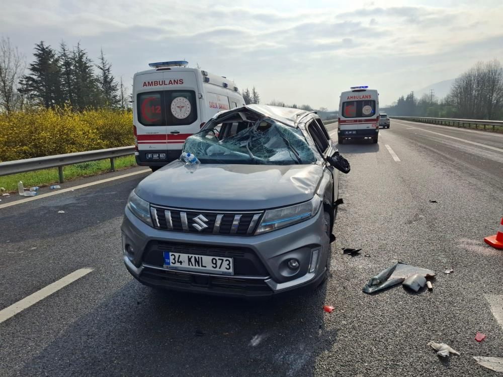 Bayram yolunda kaza: 6 kişi yaralandı