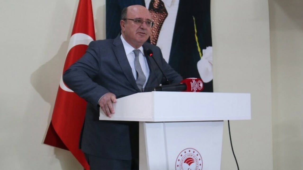 Et ve Süt Kurumu Genel Müdürü Mustafa Kayhan trafik kazasında yaşamını yitirdi.
