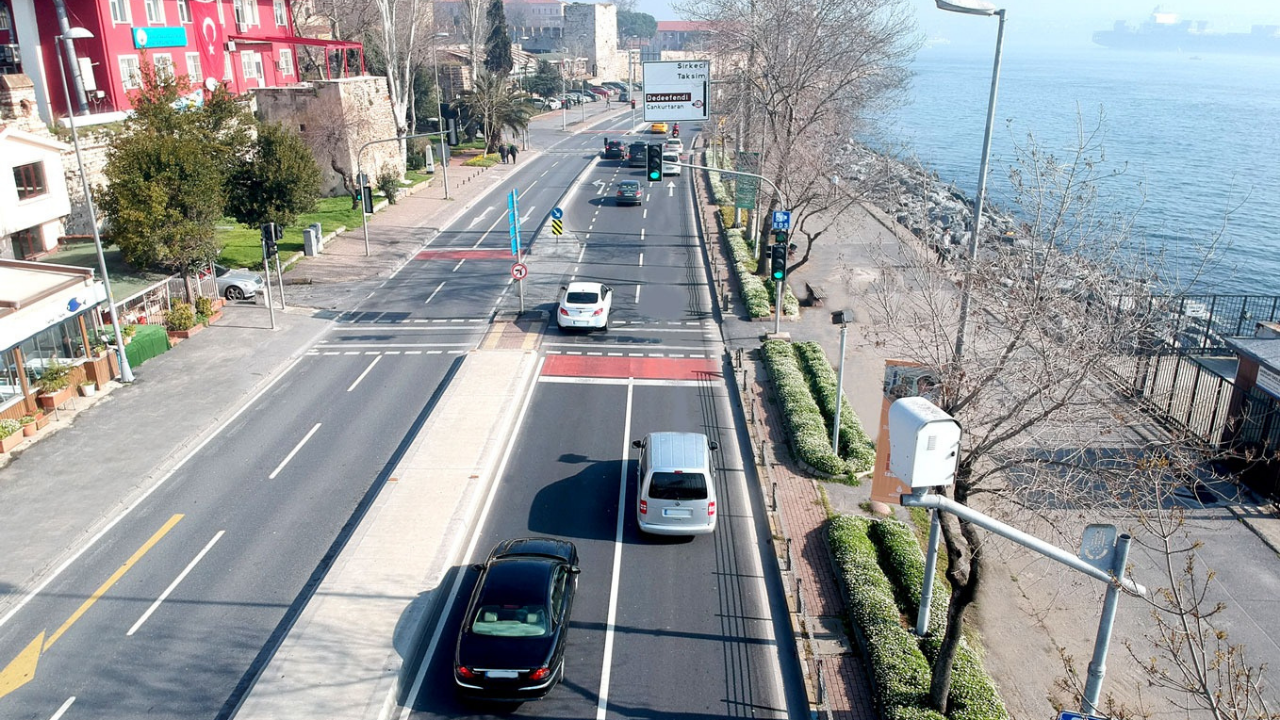 Bayram boyunca meydana gelen kaza sonucu Bakan Yerlikaya tarafından paylaşılan verilere göre 47 kişi hayatını kaybetti, 5 bin 743 kişi yaralandı.