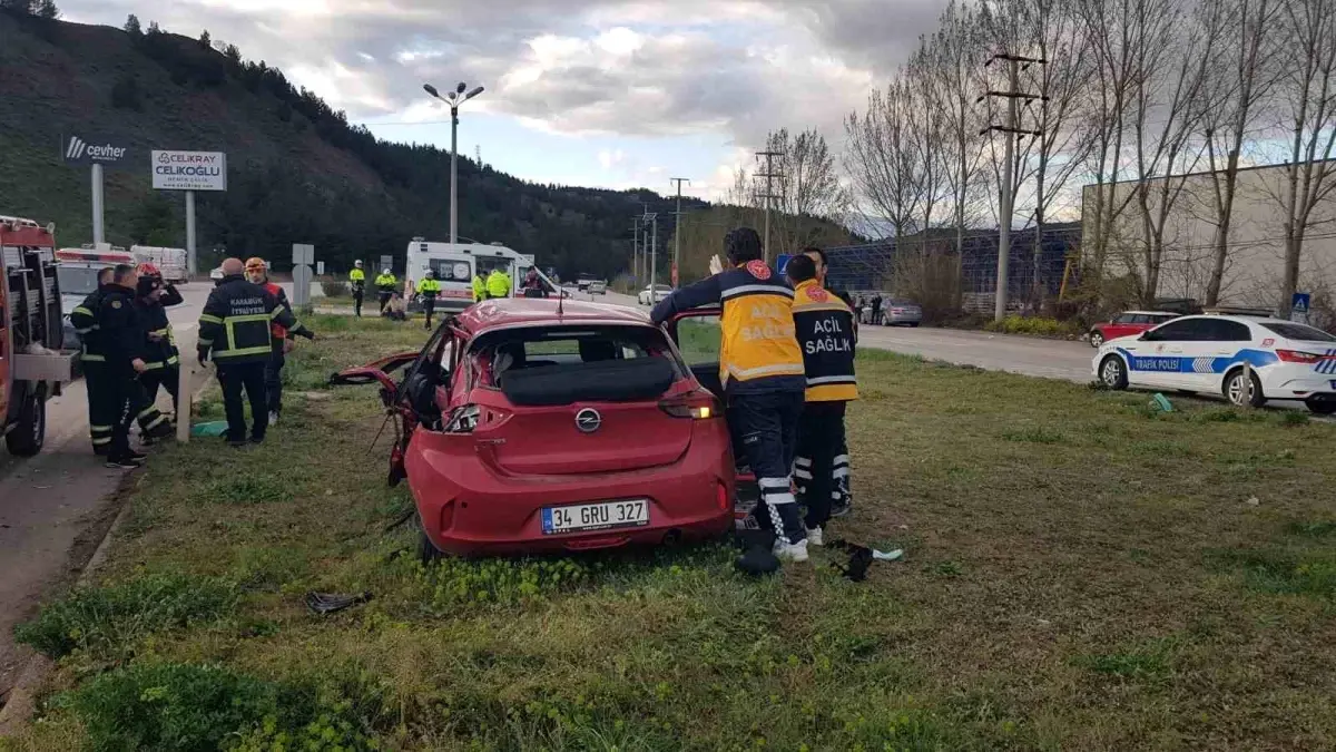 Karabük'te Trafik Kazasında 3 Kişi Hayatını Kaybetti, 2 Kişi Yaralandı