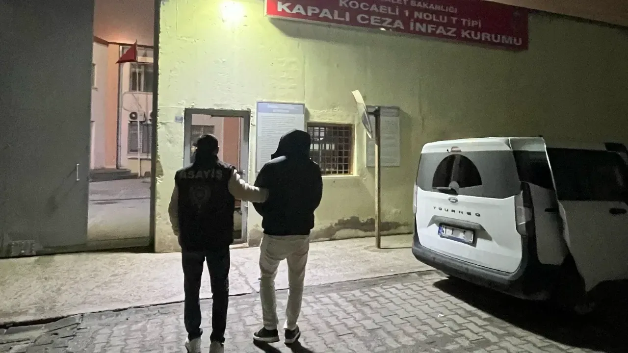Tartıştığı kişiyi bıçaklayan şüpheli tutuklandı.