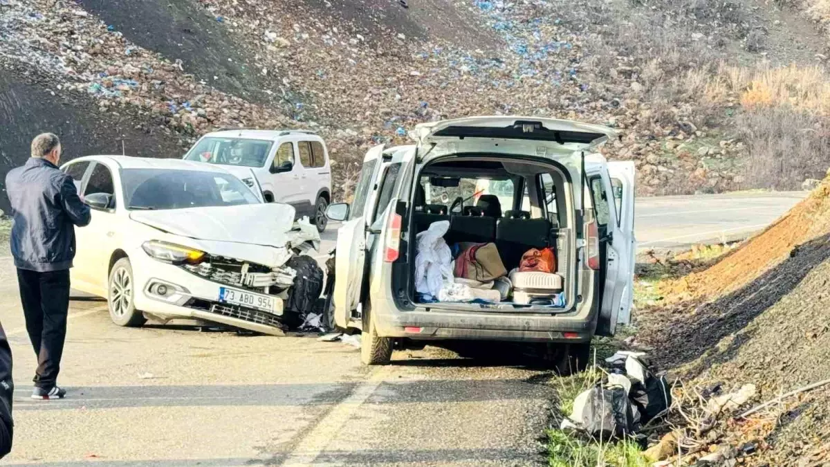 Trafik Kazasında Şırnak'ta 3 Kişi Yaralı