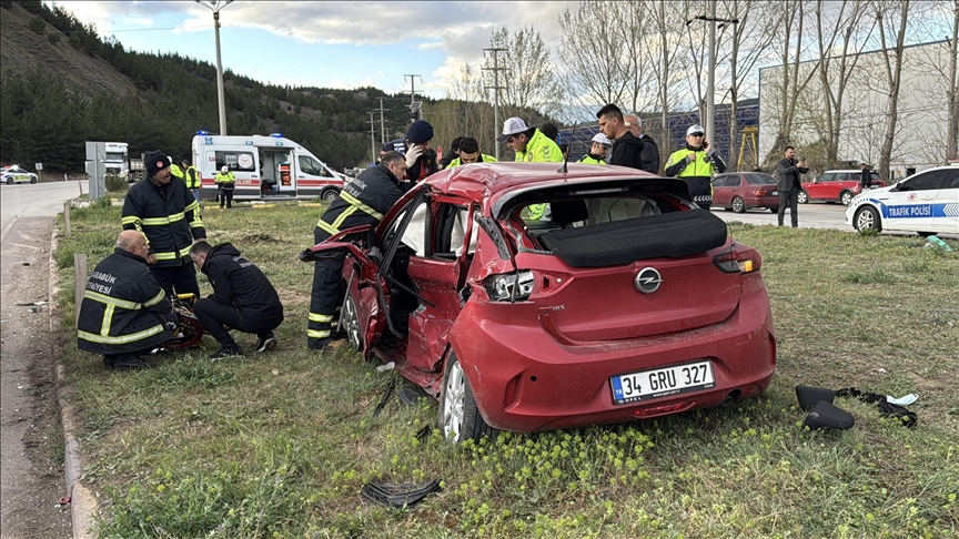 Bayram tatili boyunca trafik kazalarında 6 gün içinde 57 kişi öldü.