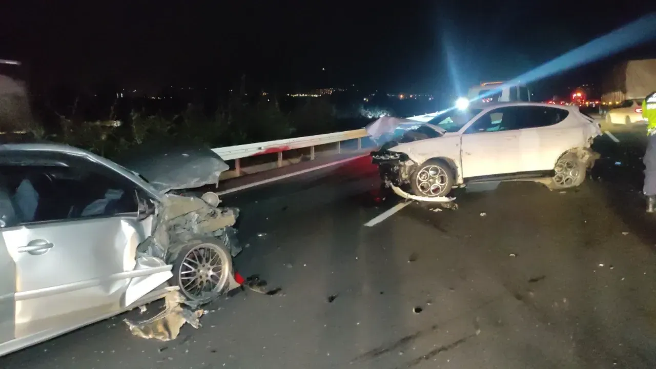 Orhangazi'de Kaza Sonucu 1 Kişi Hayatını Kaybetti, 7 Kişi Yaralandı.