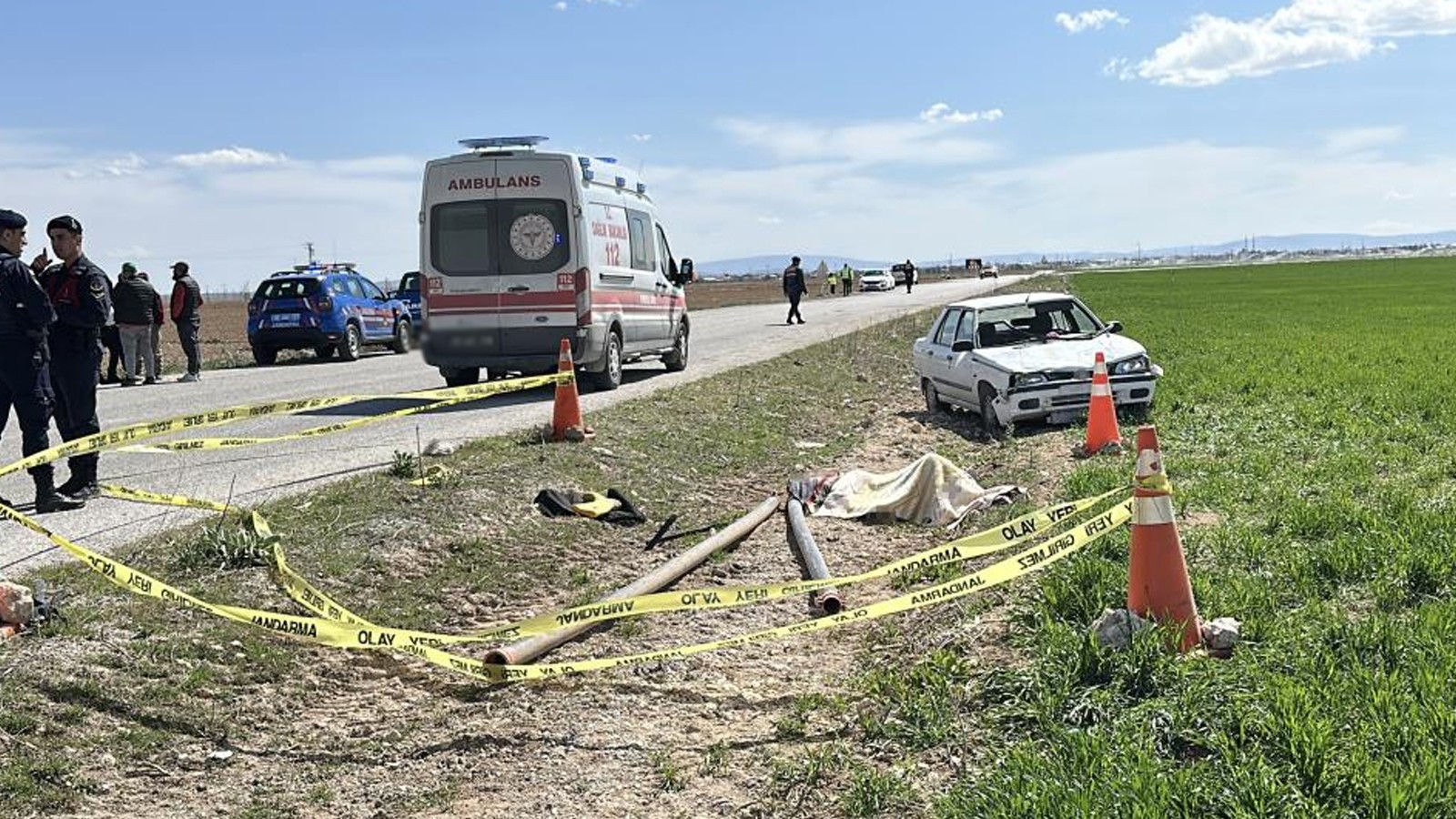 Aksaray'da korkunç kaza! Araç, tarım işçilerine çarptı: Ölü ve yaralılar bulunuyor.