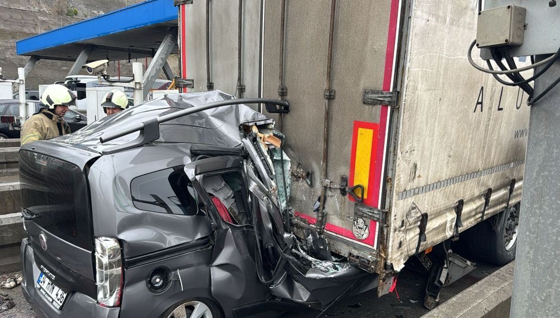 Kuzey Marmara Otoyolu'nda ikinci kaza: 1 kişi hayatını kaybetti.