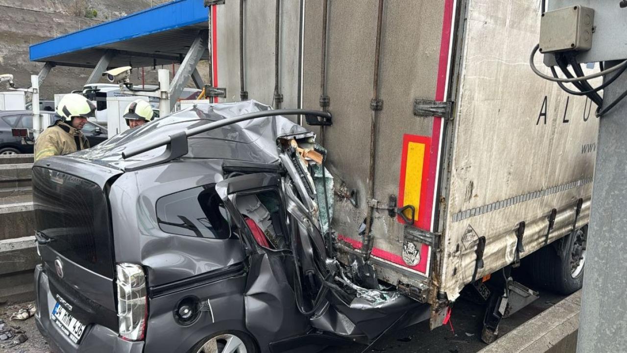 Pendik'te gişelerde bir kaza sonucu 2 gün önce 4 öğretmen hayatını kaybetti!