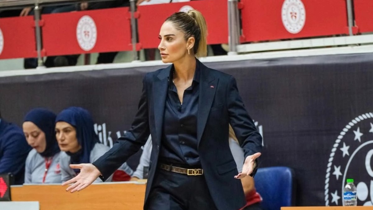 Selen Erdem, Dişi Fatih Terim olarak bilinen kişi trafik kazası geçirdi.