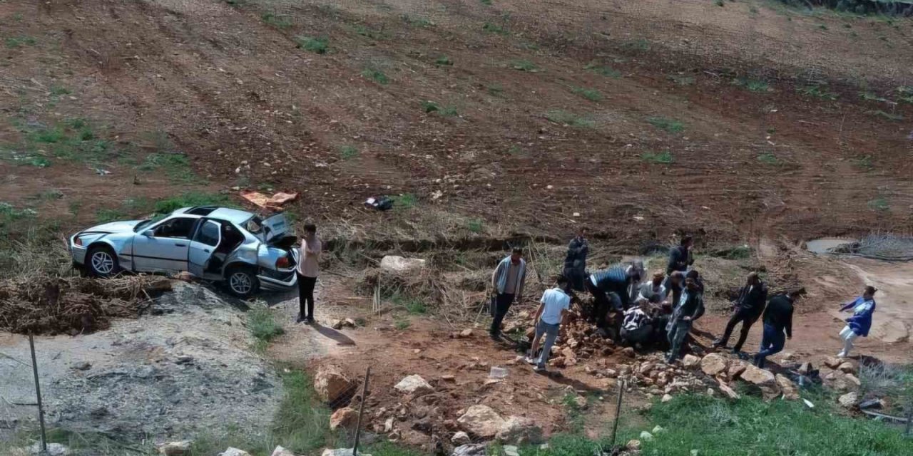 Siirt’te trafik kazasında 3 kişi yaralandı, 1 kişinin durumu ağır.