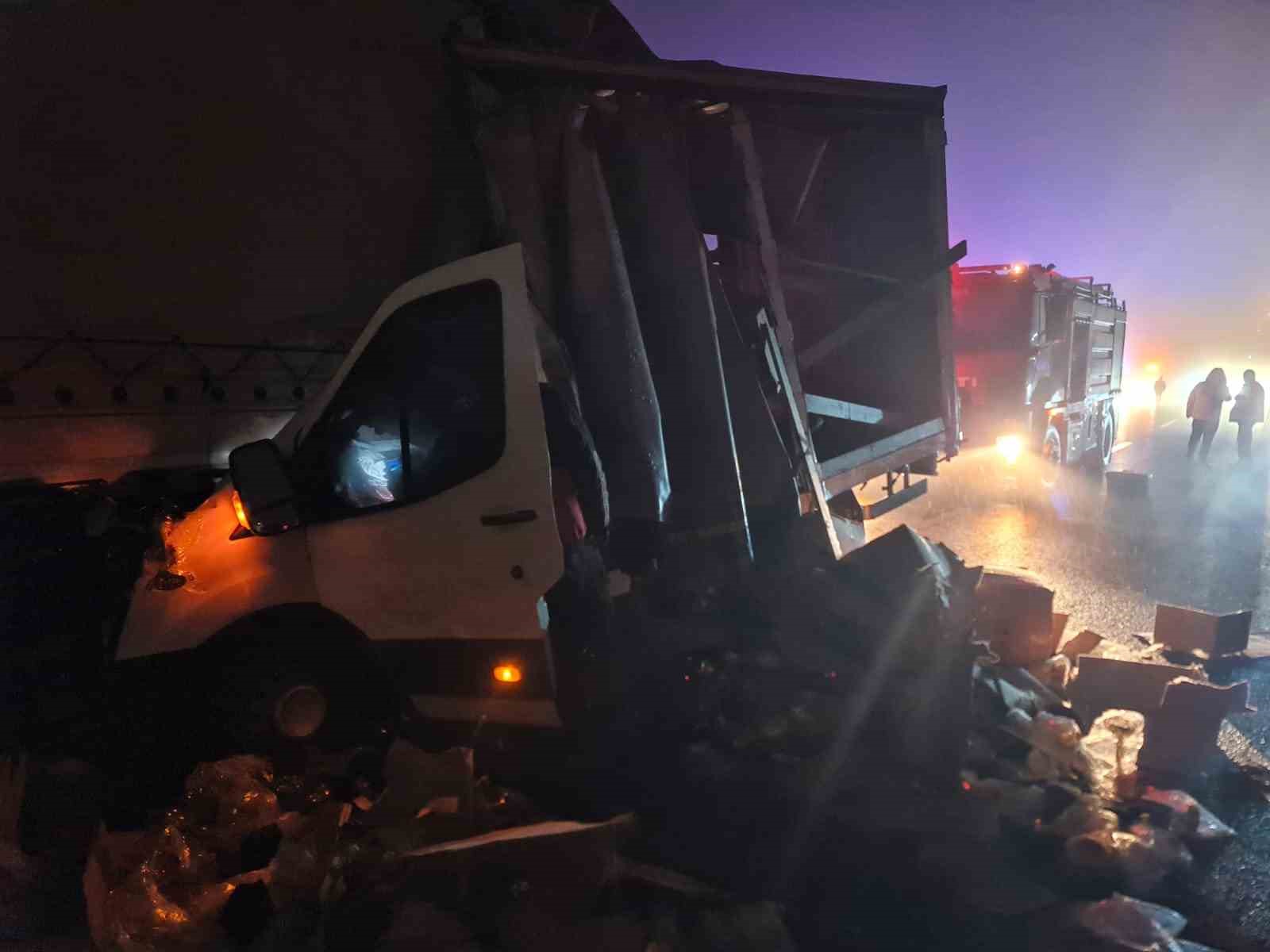 Bolu'da ardışık trafik kazası: 1 kişi ciddi şekilde yaralı.