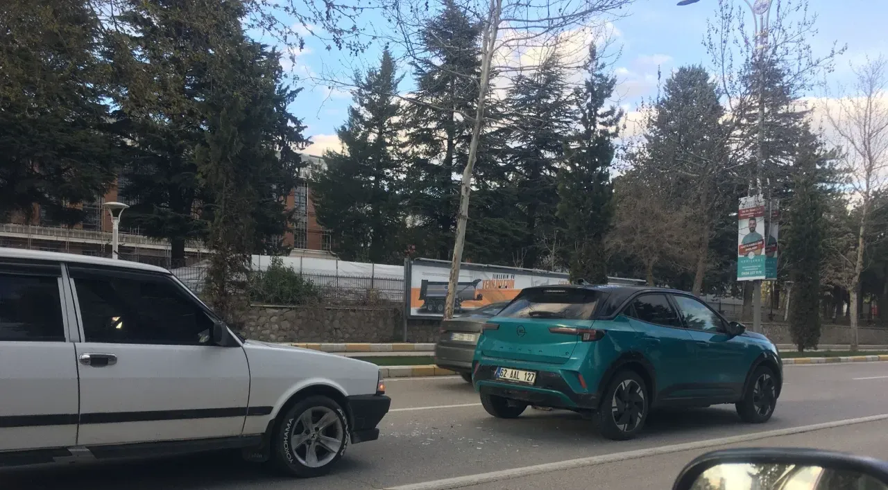 Elazığ'da maddi zararlı kaza yaşandı.