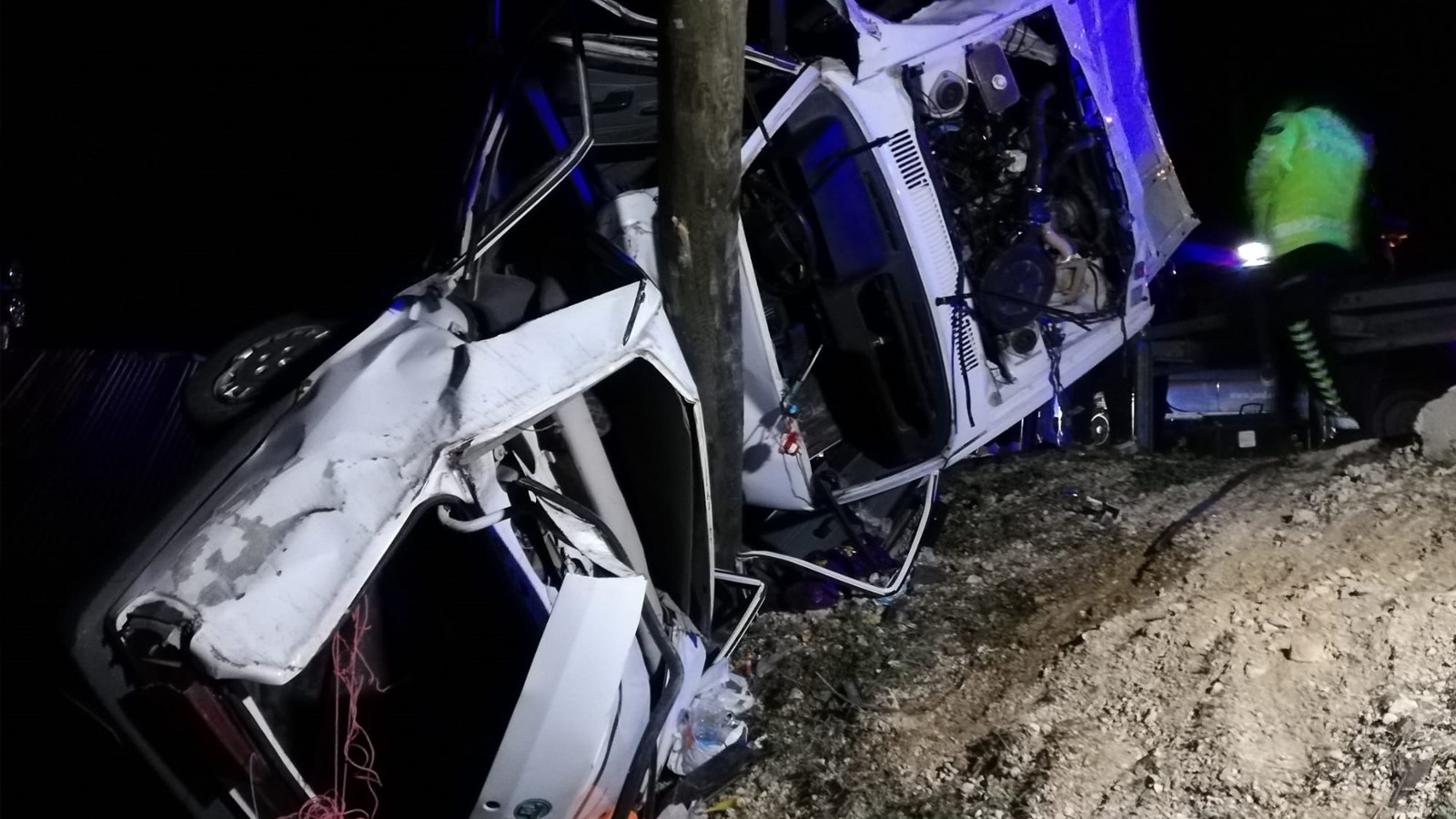 Malatya'da trajik bir kaza: Zeydanur İzci hayatını kaybetti, anne ve babası yaralandı.
