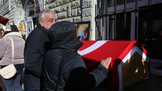 Ankara'da hastanede hayatını kaybeden Slovak pilot, Eskişehir'de defnedildi.