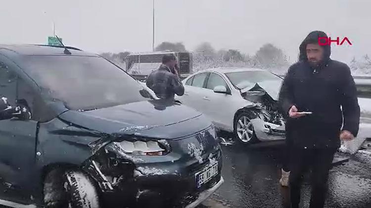 Zincirleme kaza nedeniyle Anadolu Otoyolu'nda İstanbul istikameti trafiğe kapandı.