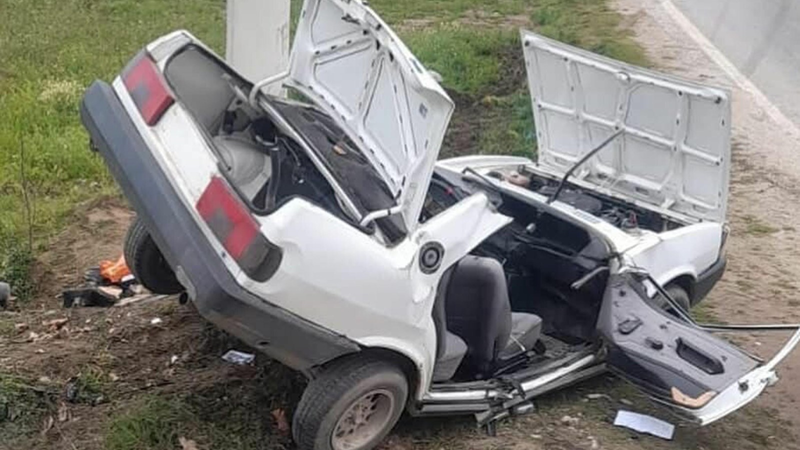 İzmir'de dehşet verici kaza: 2 kuzen trajik bir şekilde hayatını kaybetti