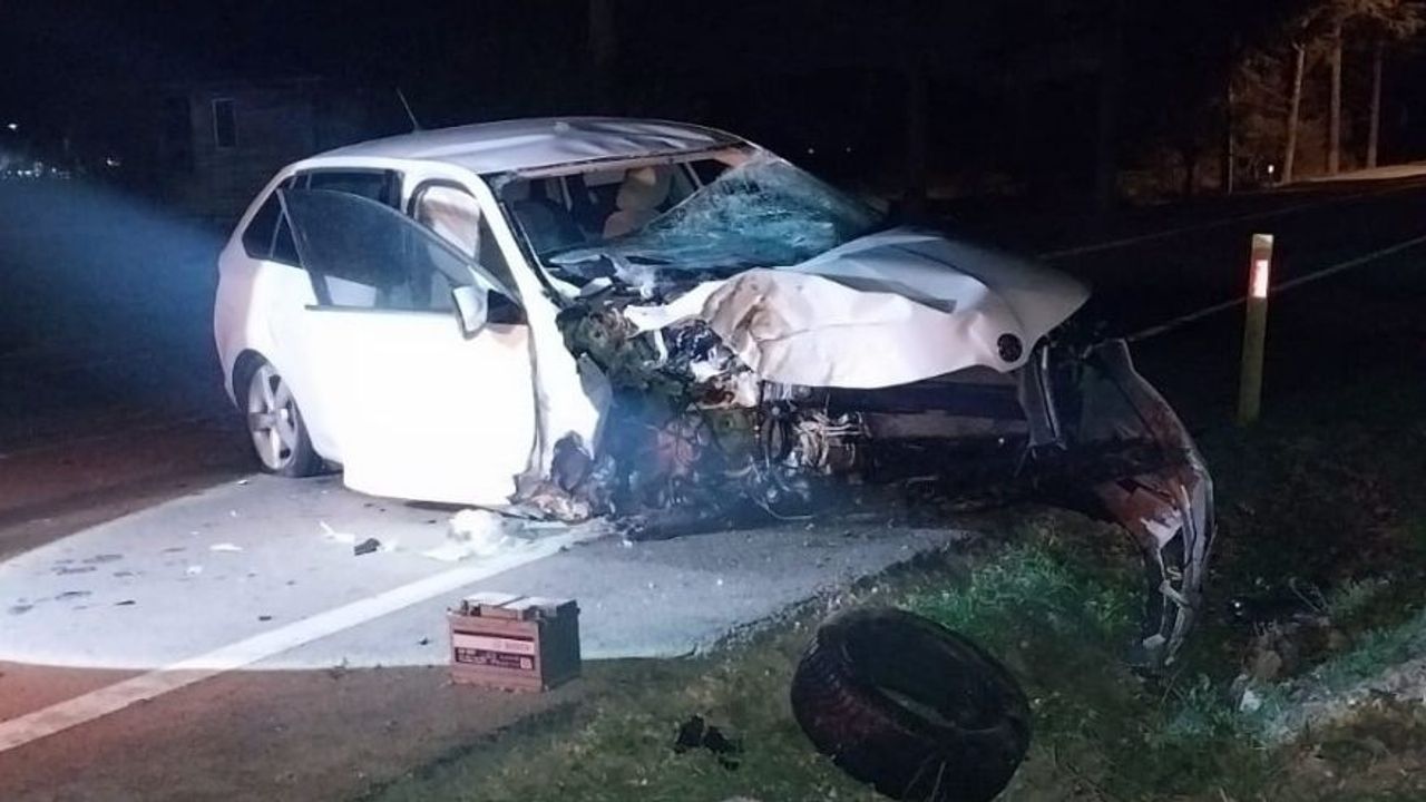 Isparta'da Kaza Sonucu Aile Parçalandı: Doçent Hayatını Kaybetti, Eşi ve Oğlu Yaralandı