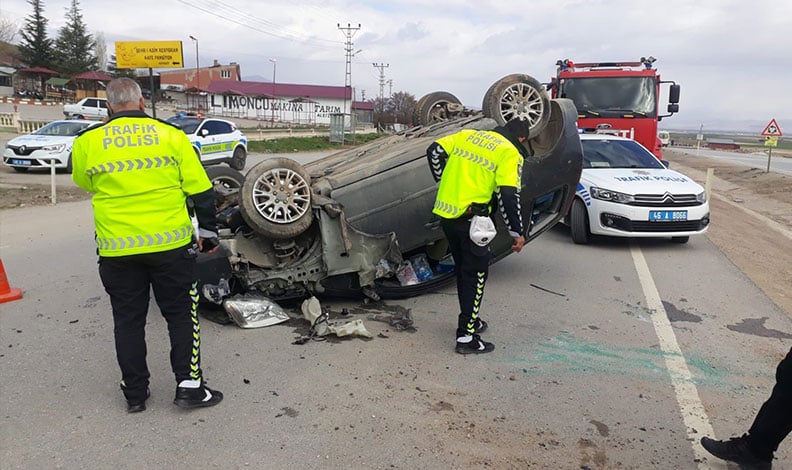 Kahramanmaraş'ta trafik kazası sonucu 2 kişi yaralandı.