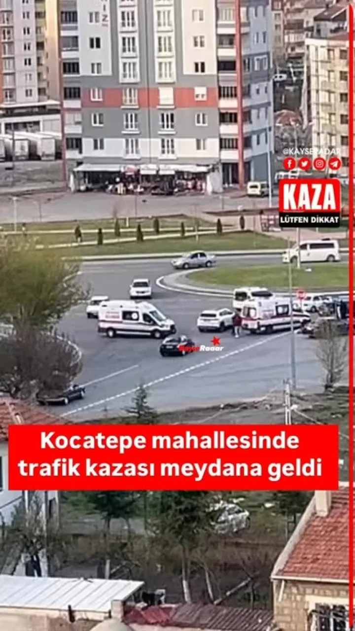 Kocatepe mahallesinde trafik kazası oldu, sağlık ekipleri duruma müdahale etti.