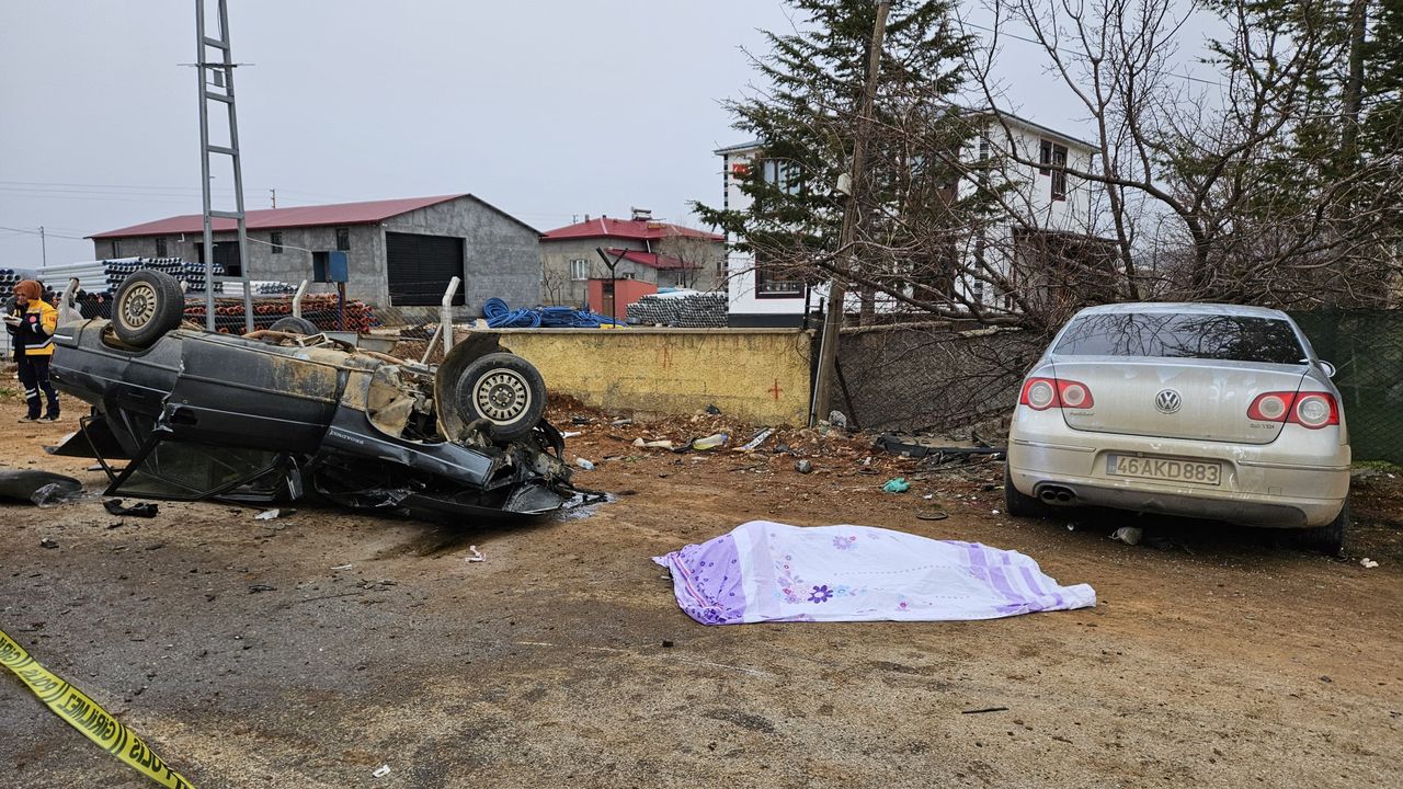 Afşin’de Feci Kaza: 2 Ölü 4 Yaralı