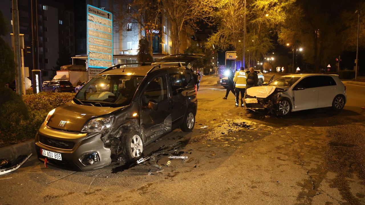 Alkollü Sürücünün Nevşehir'de Kazaya Karışması: "Ağzımıza İki Damla İçki Aldık, Üflesek Etkisi Çıkar"
