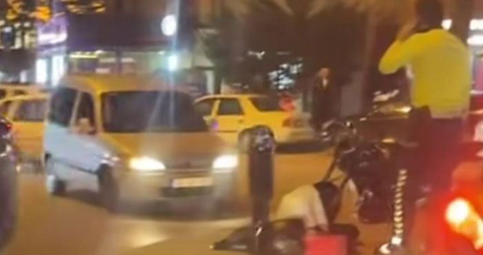 Motosiklet sürücüsü kaza yaptı
