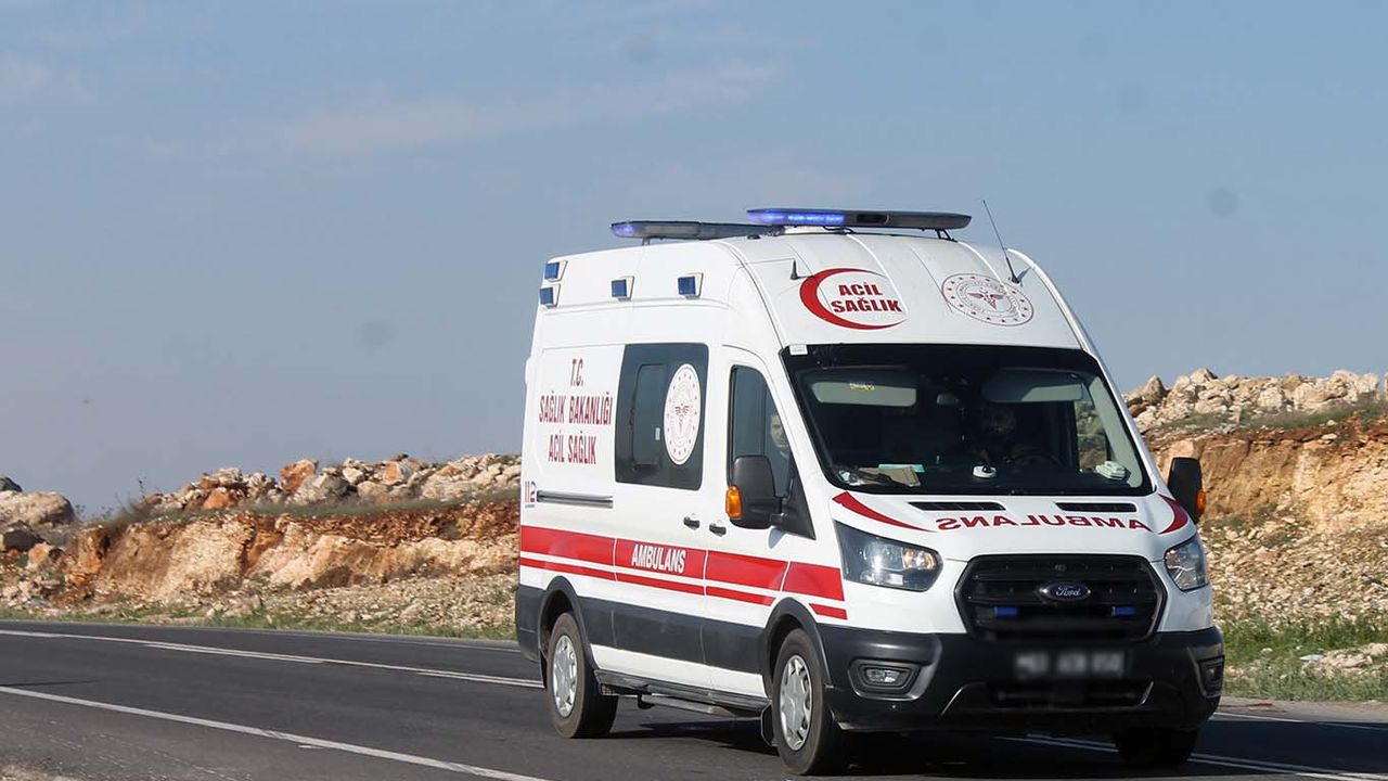 Şanlıurfa-Gaziantep Yolunda Feci Kaza: 1 Ölü, 7 Yaralı