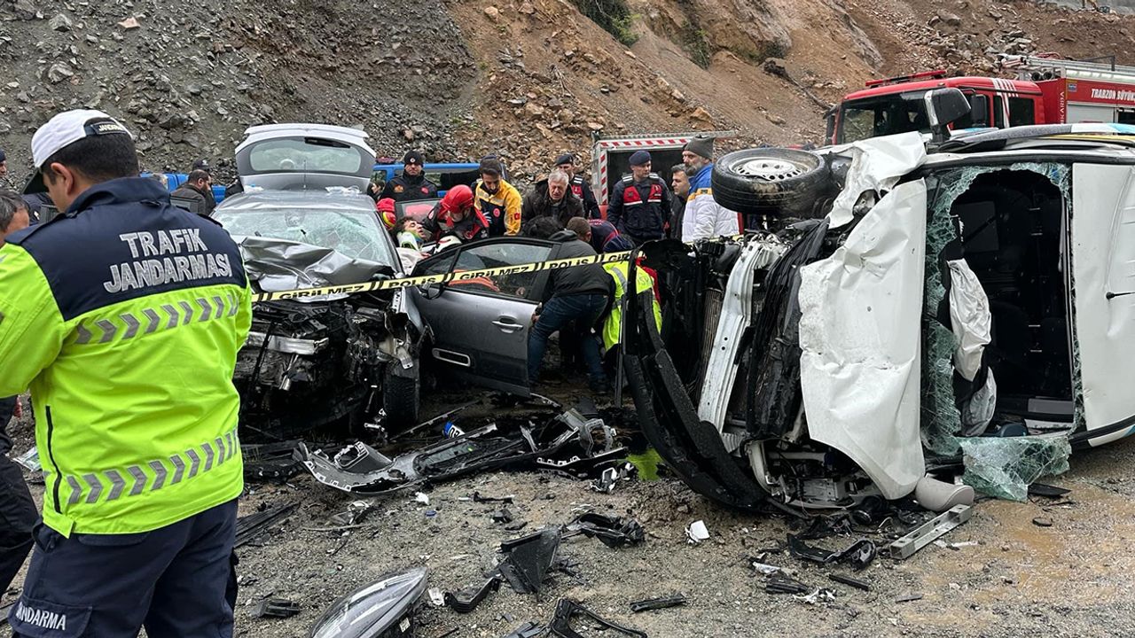 Trabzon’da trafik kazası: 7 yaralı