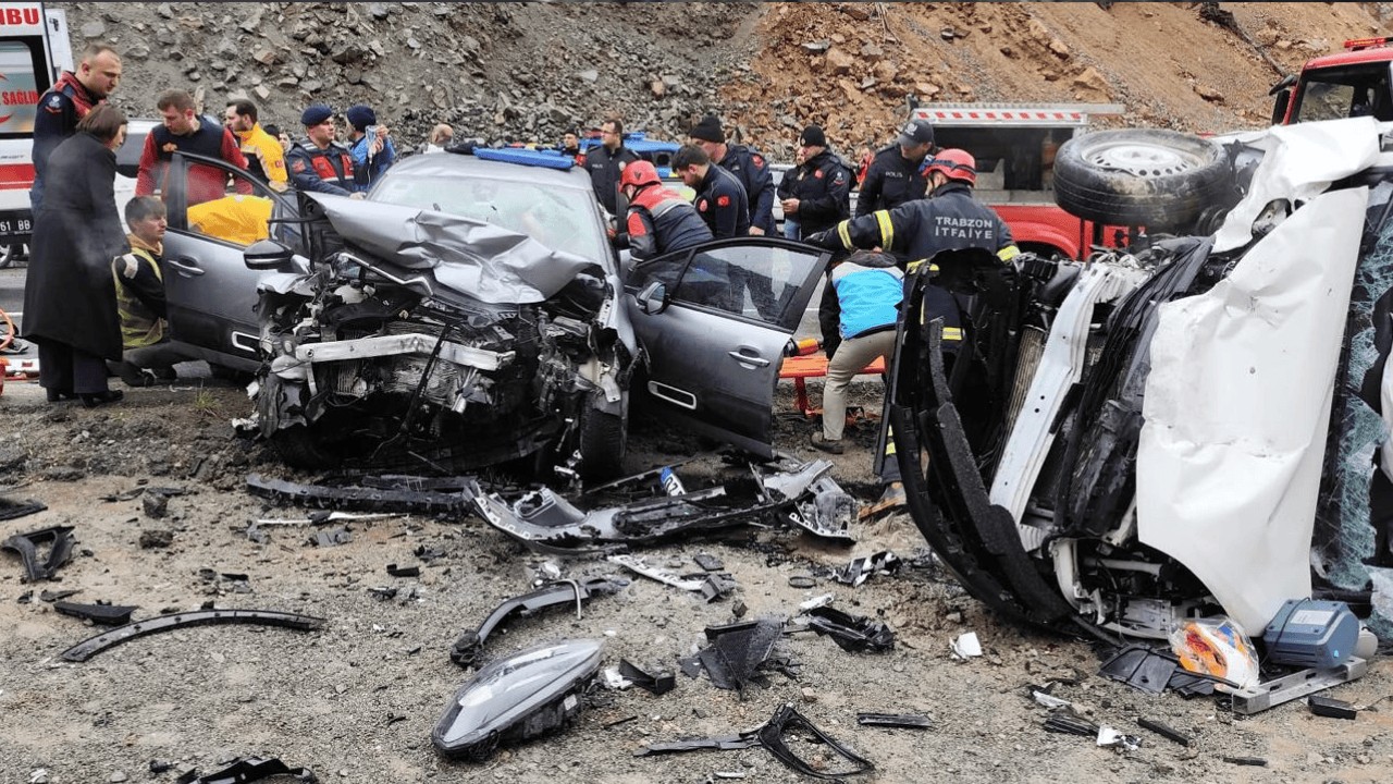 Trabzon'da trafik kazası: Çok sayıda yaralı var!