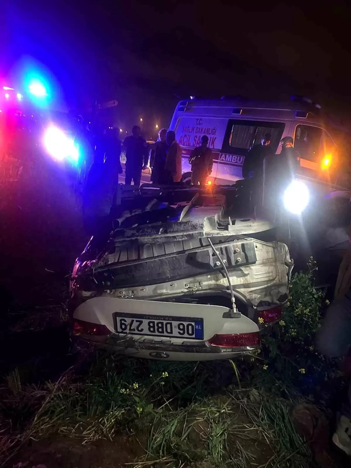 Diyarbakır'da trafik kazası: 1 ölü, 3 yaralı