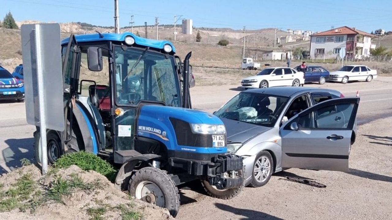 Kırıkkale’de Trafik Kazası: 3 Jandarma Personeli Yaralandı