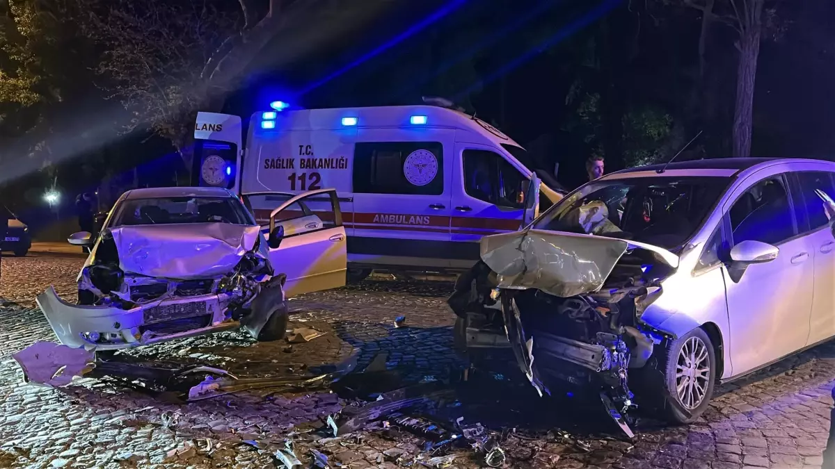 Edirne'de Trafik Kazası: 4 Yaralı