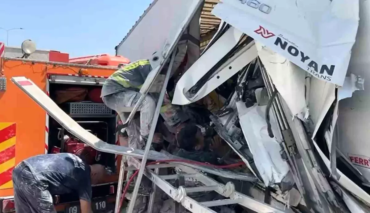 Aydın'da TIR Kazası: 1 Yaralı