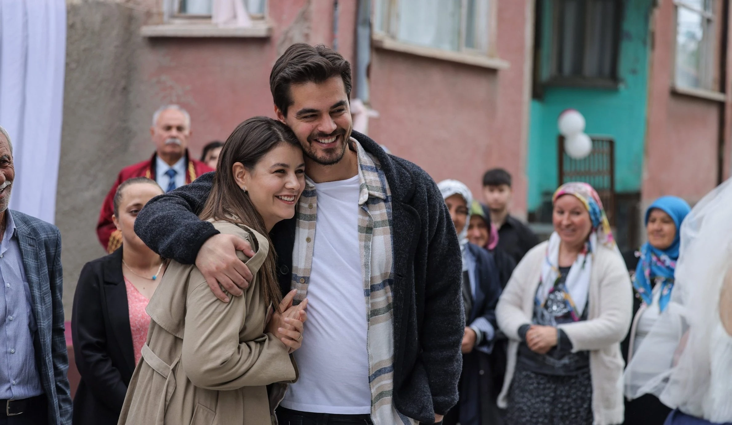 Berk Atan nerede kaza yaptı? Berk Atan Gönül Dağı'nda hangi karakteri oynuyor? » Mavi Kadın