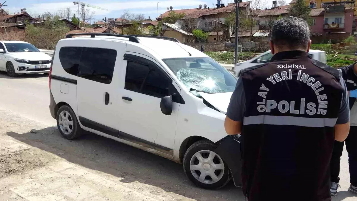 Malatya'da Trafik Kazası: Yaşlı Kadın Hayatını Kaybetti