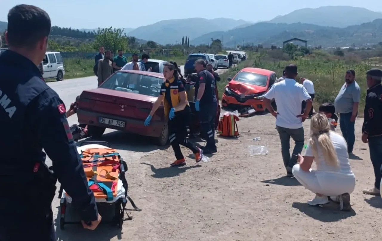 Manisa Turgutlu’da trafik kazası: 1’i çocuk 4 yaralı