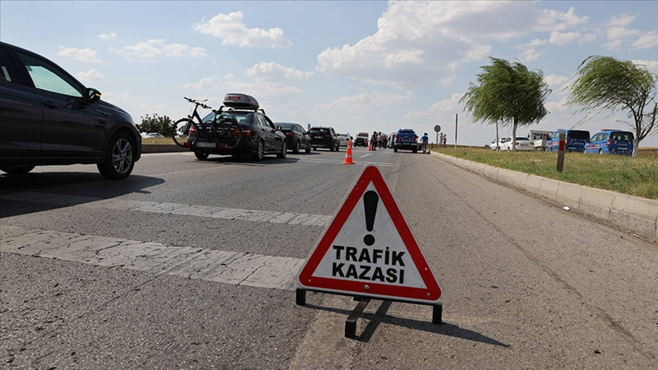 Van-Hakkari yolunda trafik kazası: 6 kişi öldü