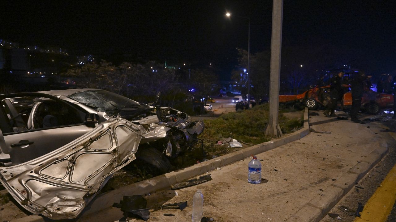 Ankara'daki trafik kazasında 6 kişi yaralandı