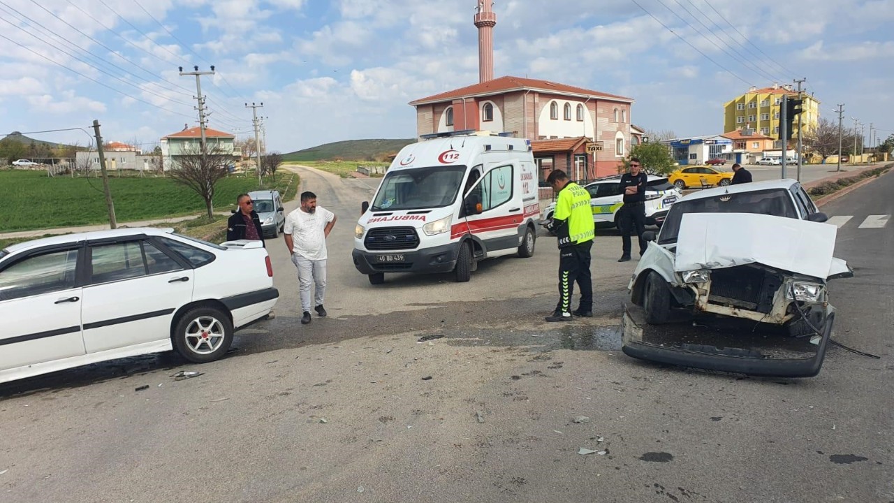 Fenomen muhtar adayı Aydın Battal kaza yaptı