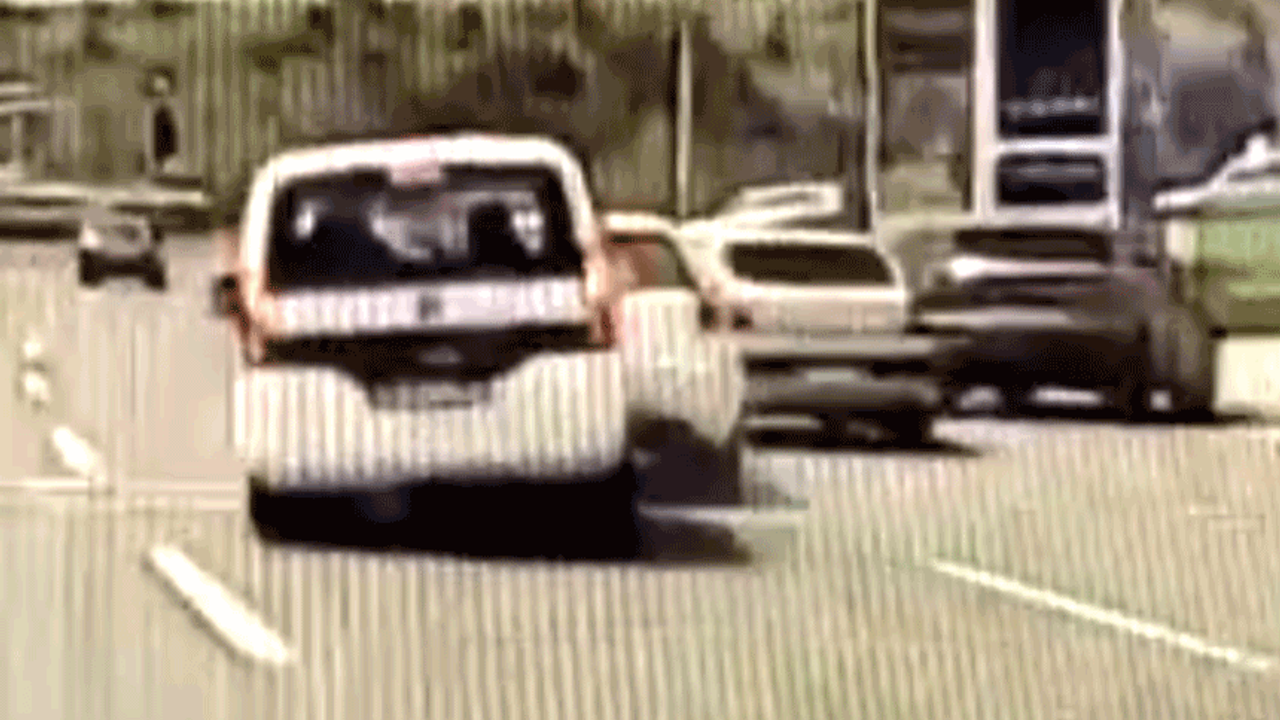 Ankara'da zincirleme trafik kazası: 4 araç birbirine girdi